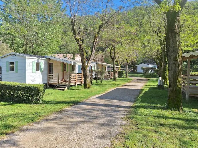 Emplacements camping ViaRhôna en Ardèche, vallée du Doux